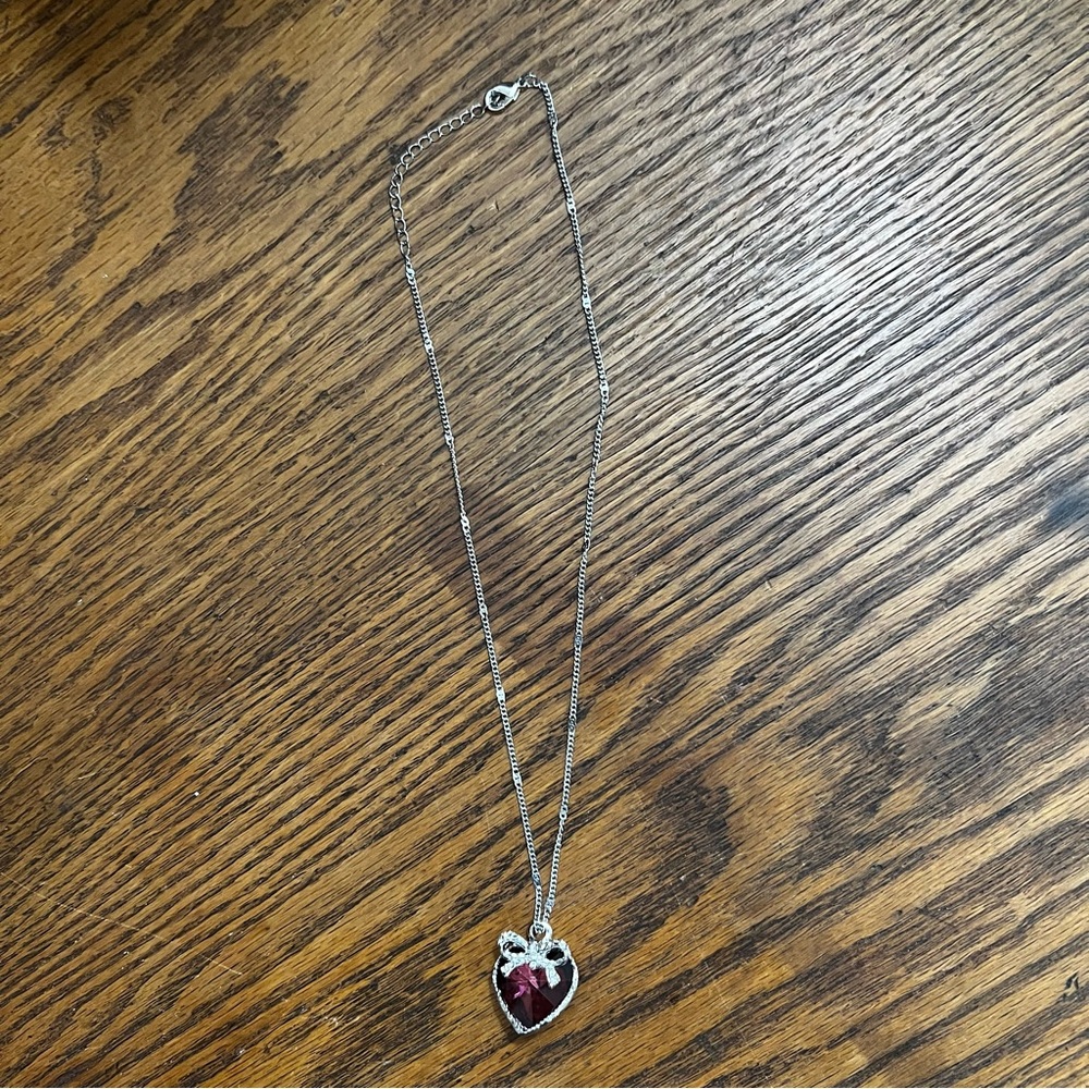 Y2K Vintage Crystal Heart Necklace - Picture 4 of 5